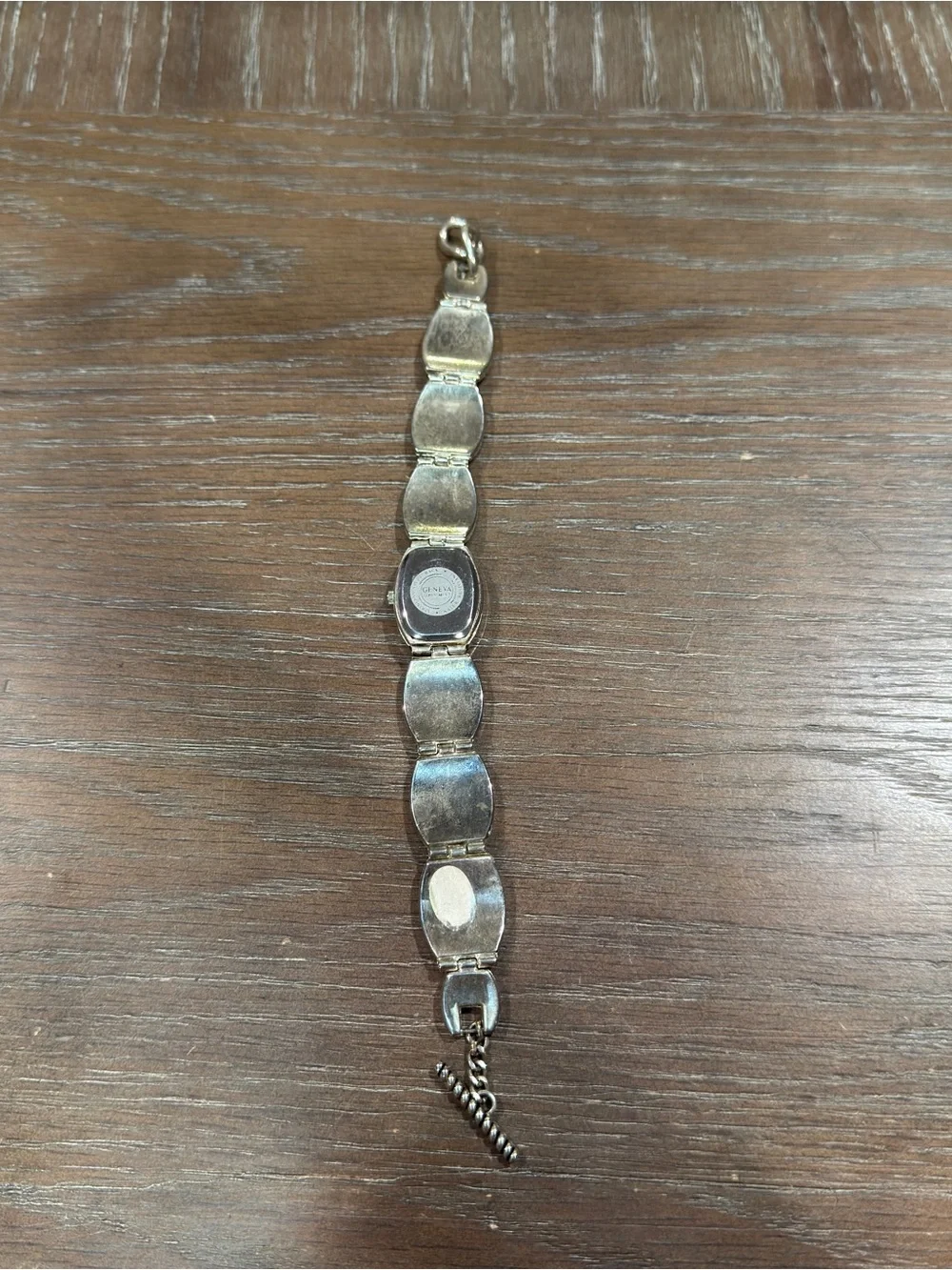 Vintage Geneva stainless steel back waterproof silver tone bracelet watch